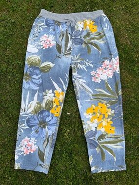 Italian Papillon floral pants, L, mid calf